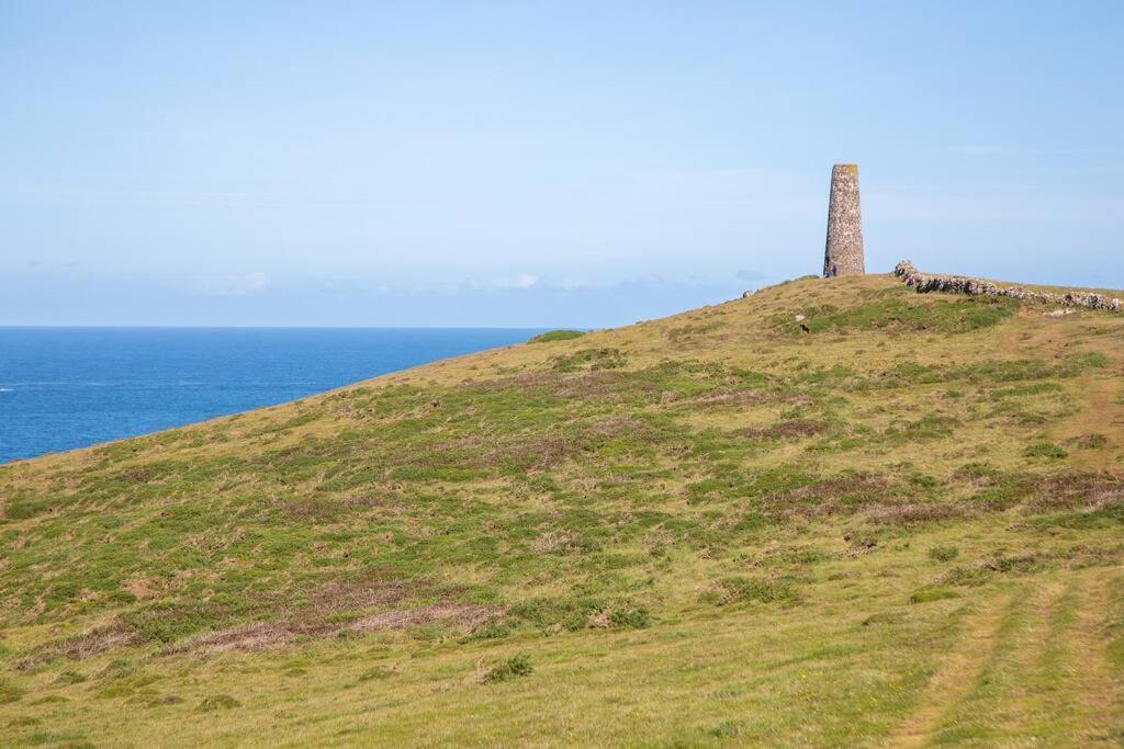 Trethvor House Ensuite Double Room With Free Parking In Quiet Residential Area Padstow Eksteriør bilde